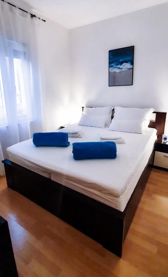 Radenka Zafron Apartment Vodice Exterior foto